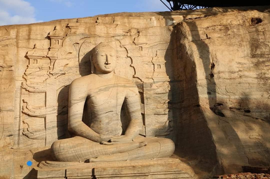 River Nature Park Polonnaruwa Exterior photo